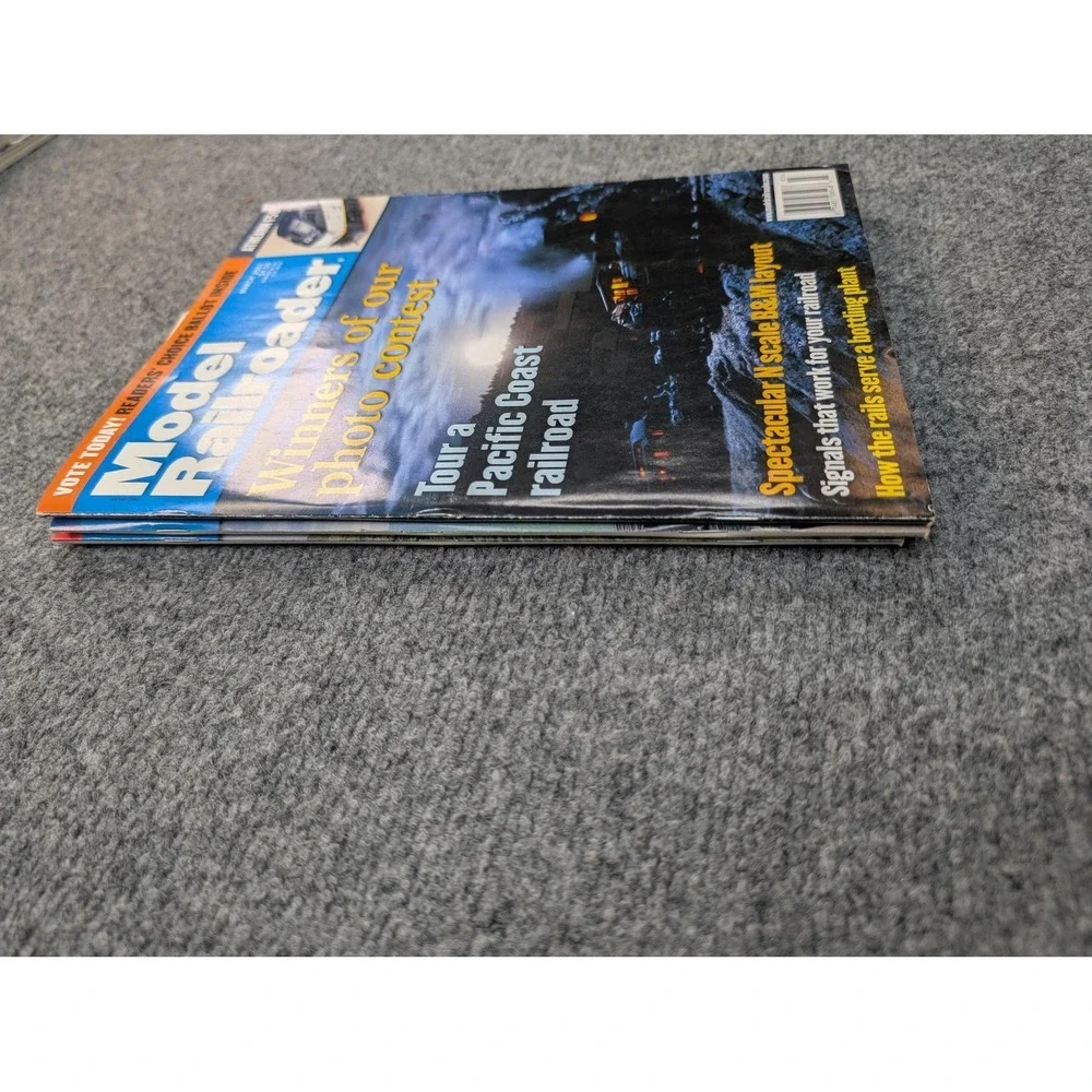 Vintage Model Railroader Magazines Jan-Feb-Mar 2001 Lot Of 3 Blue‎ Cover Issues